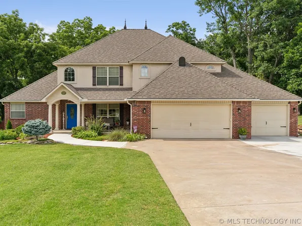 9845 E Shadowlake Ln, Claremore, OK 74017