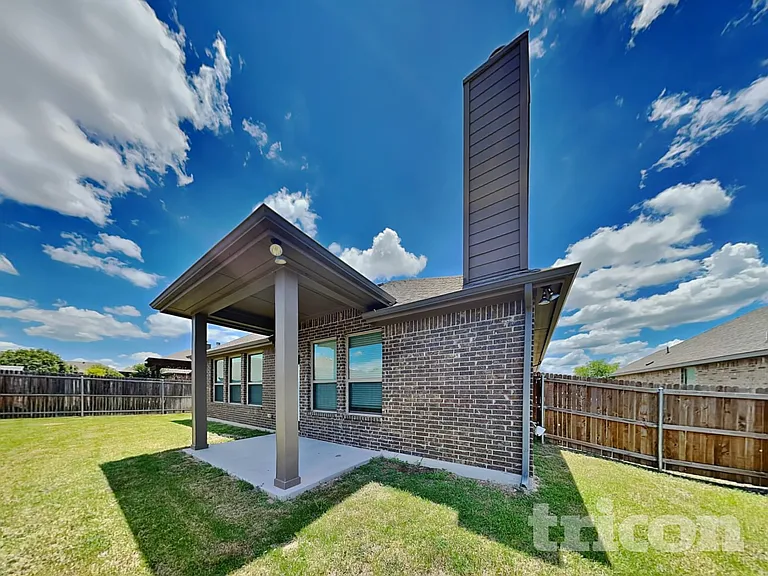 209 Buckskin Dr — Photo 16