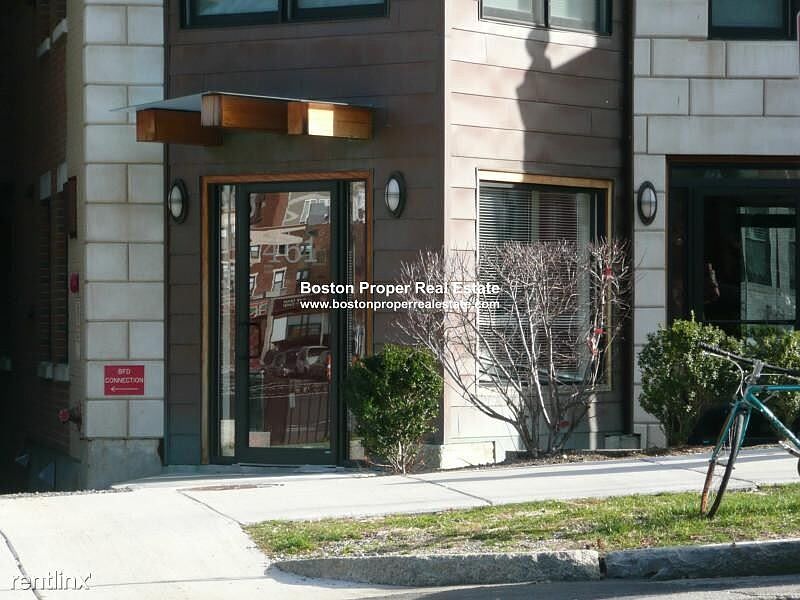 461 Park Dr. #G04 Boston - Fenway Unit Photo 1