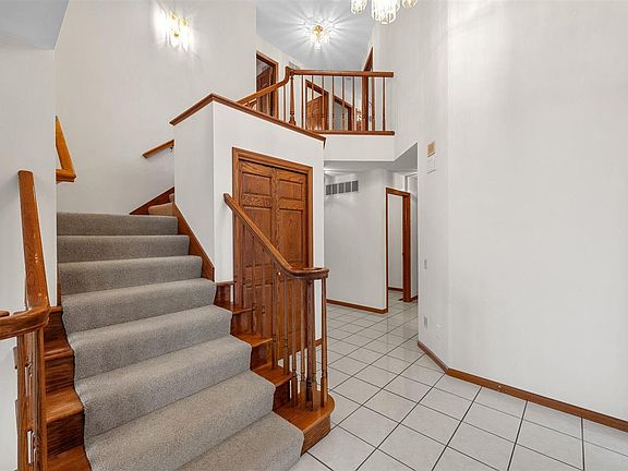 4th image of 508 Saint Thomas Ct