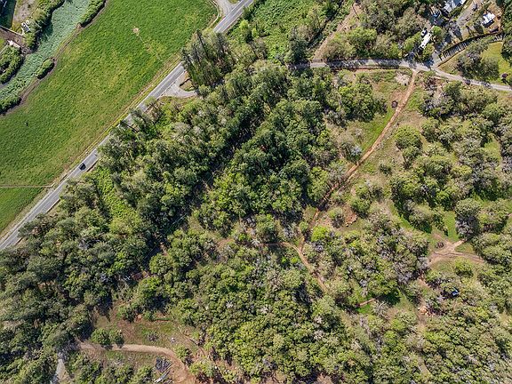 4th image of 10470 N Applegate Rd