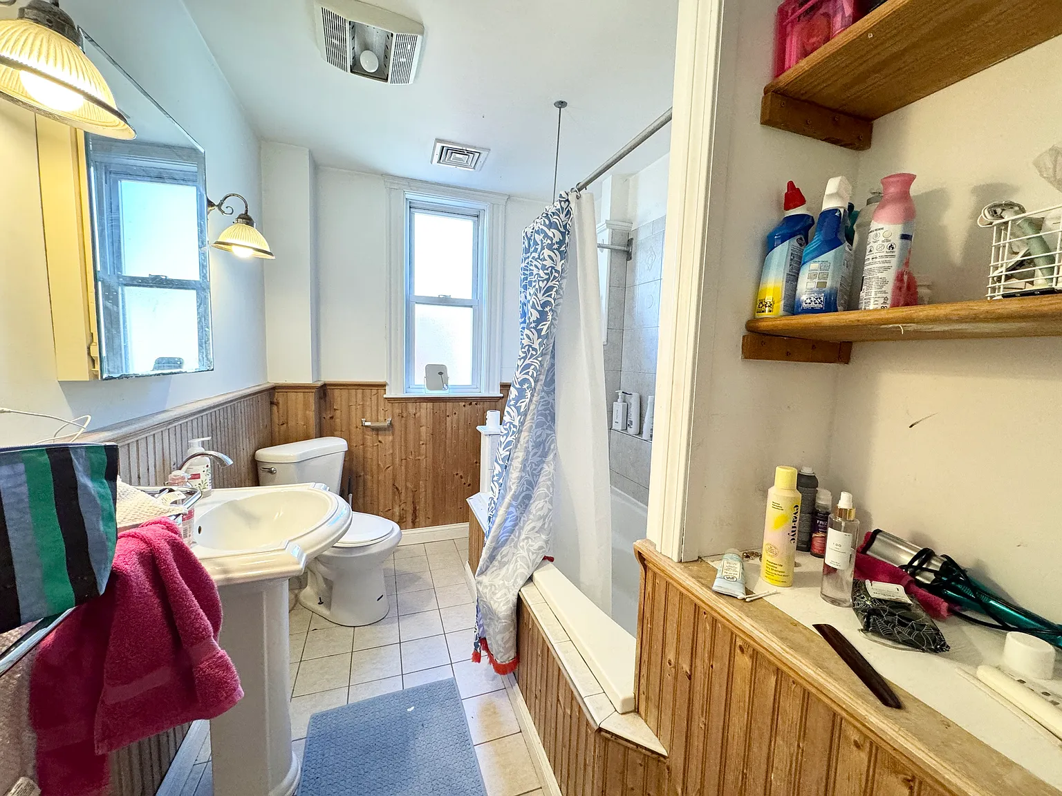 3 bed, 999 sqft, $4,900 — Photo 3