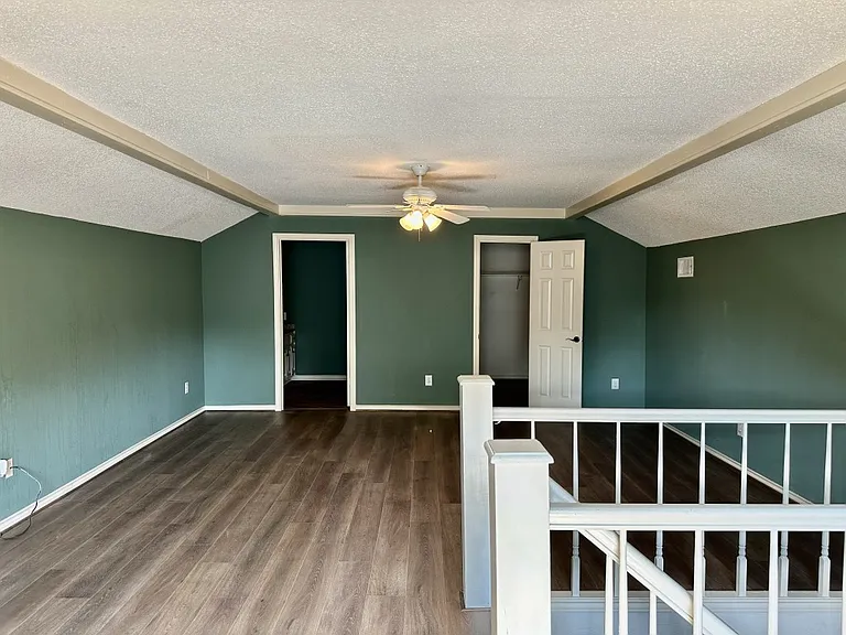 304 Amberwood Cir #304 — Photo 7