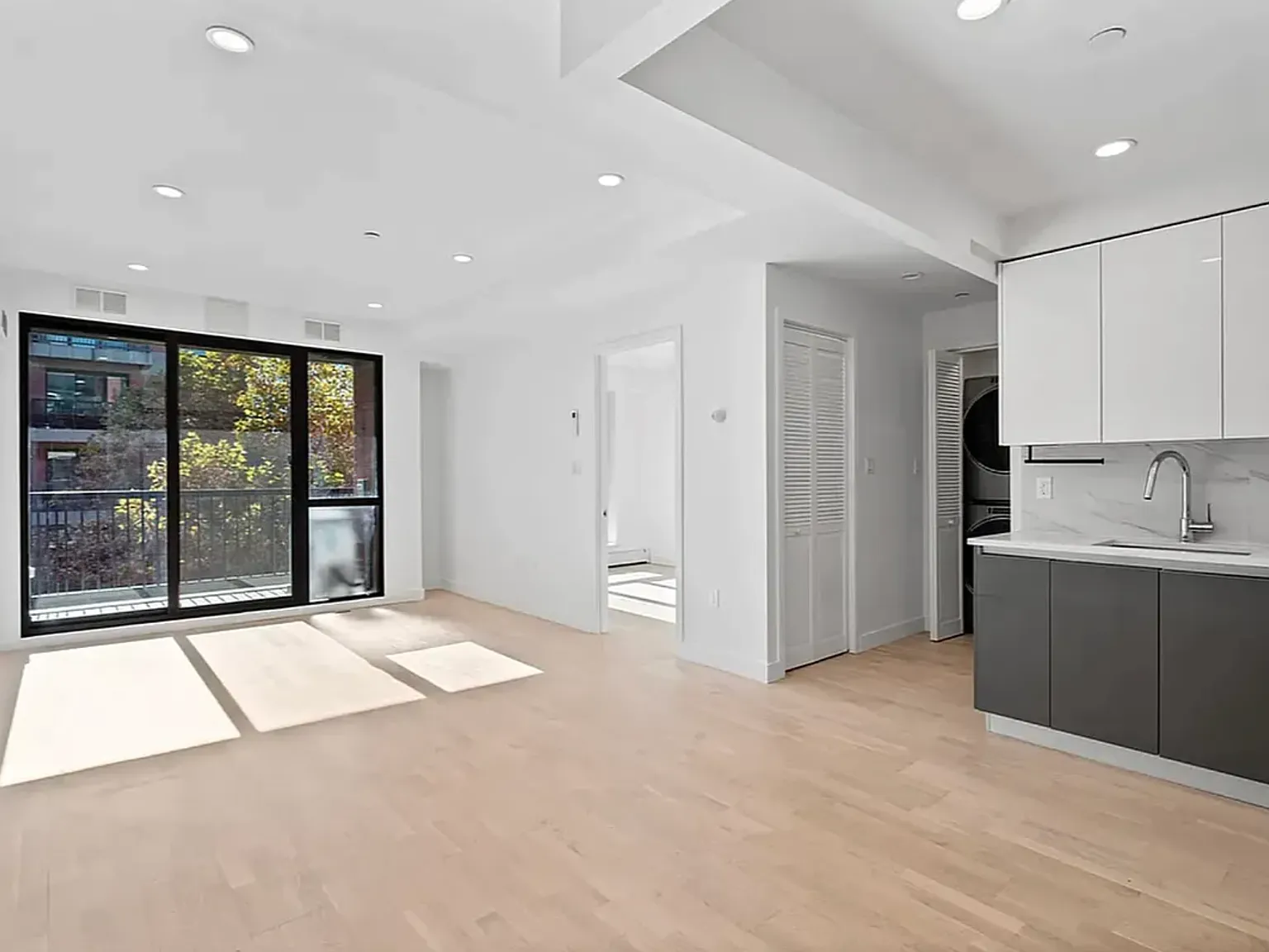 2600 7th Avenue — Photo 3