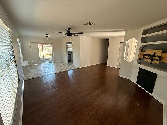 2nd image of 6959 Aberfeldy Ave N