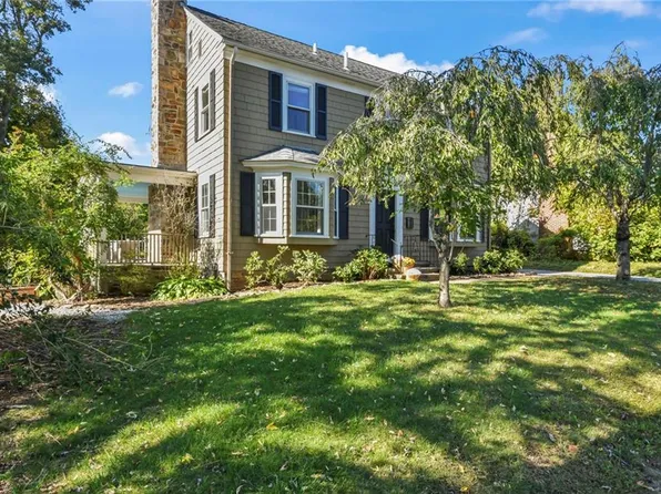 67 Eldredge Ave, East Greenwich, RI 02818