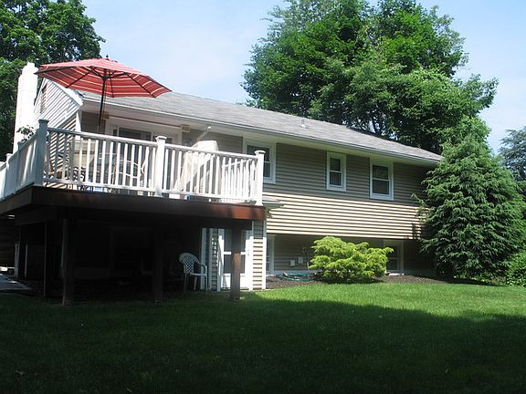 5th image of 7 Orchard Dr