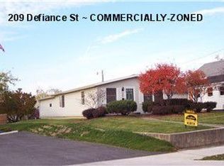 209 Defiance St, Wapakoneta, OH 45895