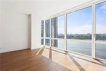 Rented by Domus Realty