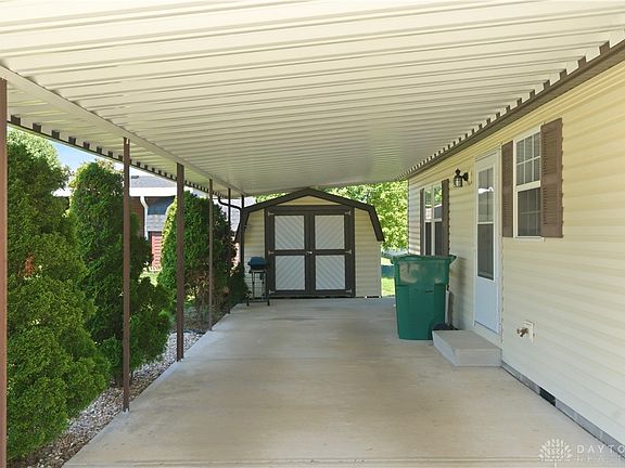 3rd image of 306 Village Ct