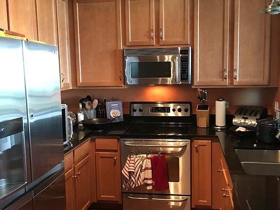 2nd image of 1841 S Calumet Ave APT 702