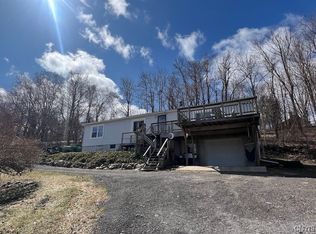 171 Dennis Rd, Oswego, NY 13126