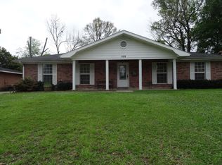 607 Julius St, Lake Charles, LA 70605