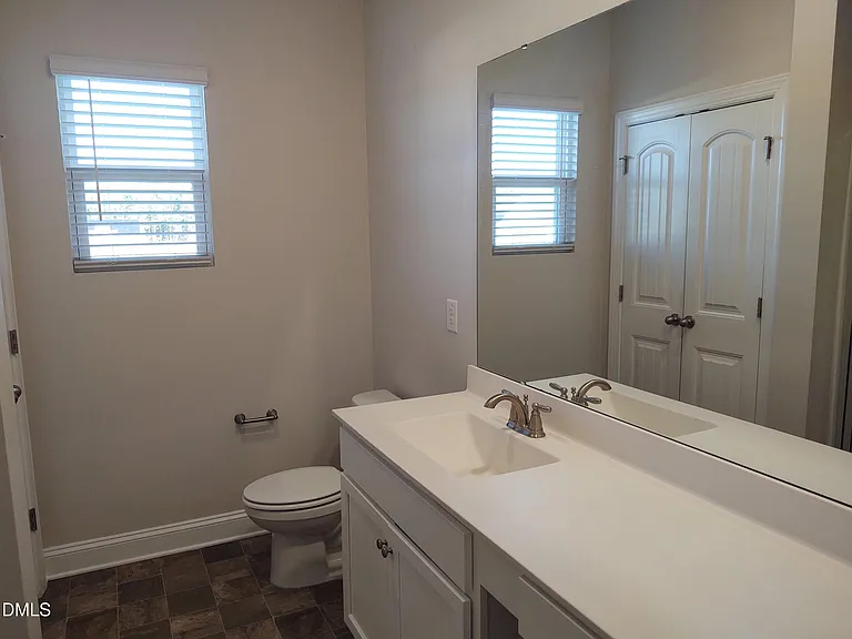 90 Level Dr — Photo 11