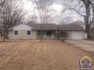 2613 SW Seabrook Ave, Topeka, KS 66614