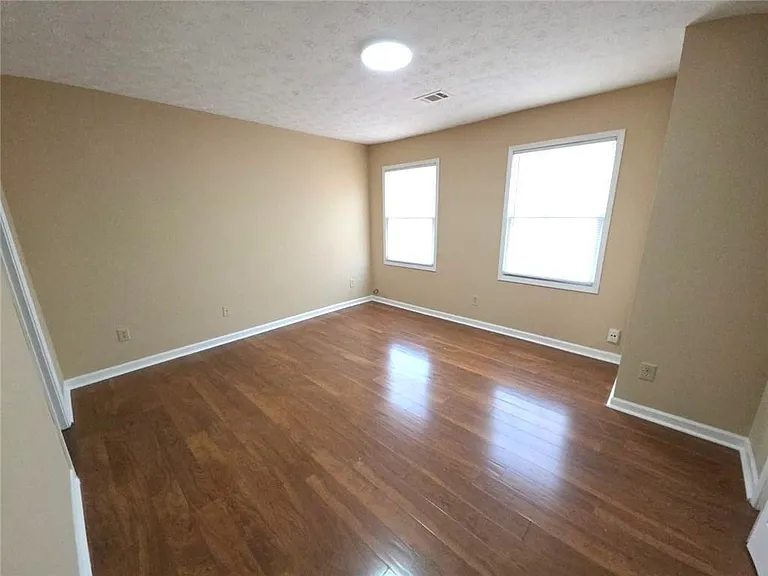 2378 Cove Rd — Photo 10