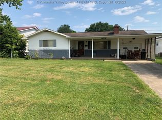 500 Crooks Ave, Ravenswood, WV 26164