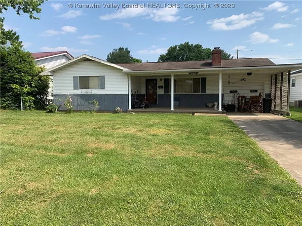 500 Crooks Ave, Ravenswood, WV 26164