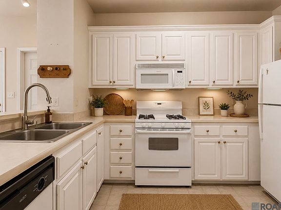 5th image of 5141 Nicholson Dr APT B49