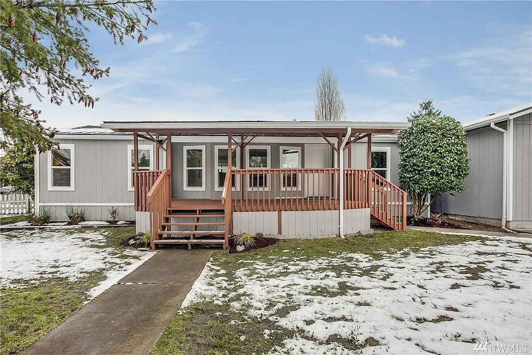 207 Cedar Ln photo 1
