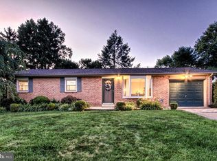 918 Herman Dr, Mechanicsburg, PA 17055