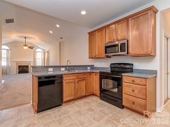 4th image of 776 Ledgestone Ct