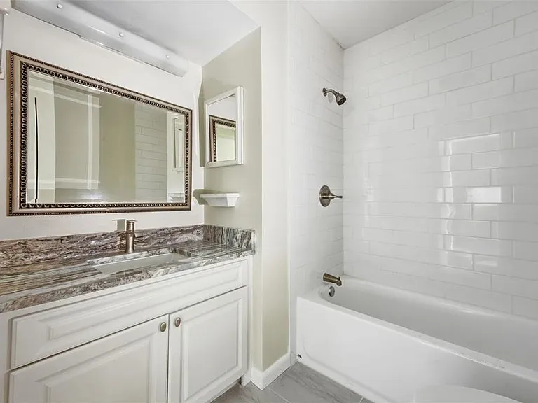 3102 W Horatio St #12 — Photo 6