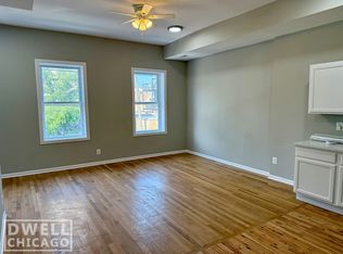 1013 W 19th St #2, Chicago, IL 60608