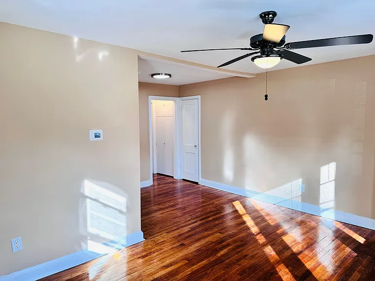 908 Hudson Ave FHY Properties, LLC — Photo 11