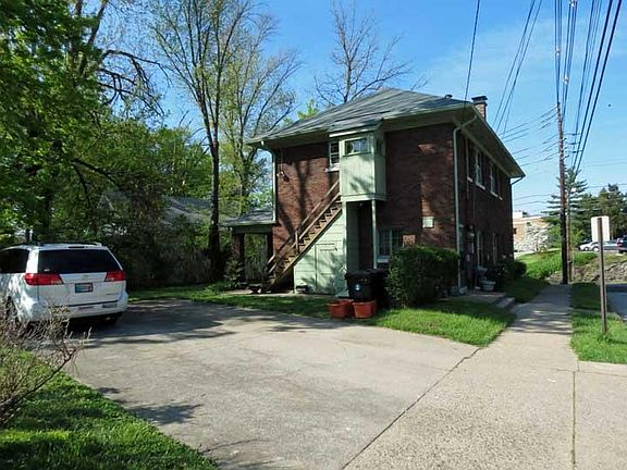 View of side and parking off Richmond Dr