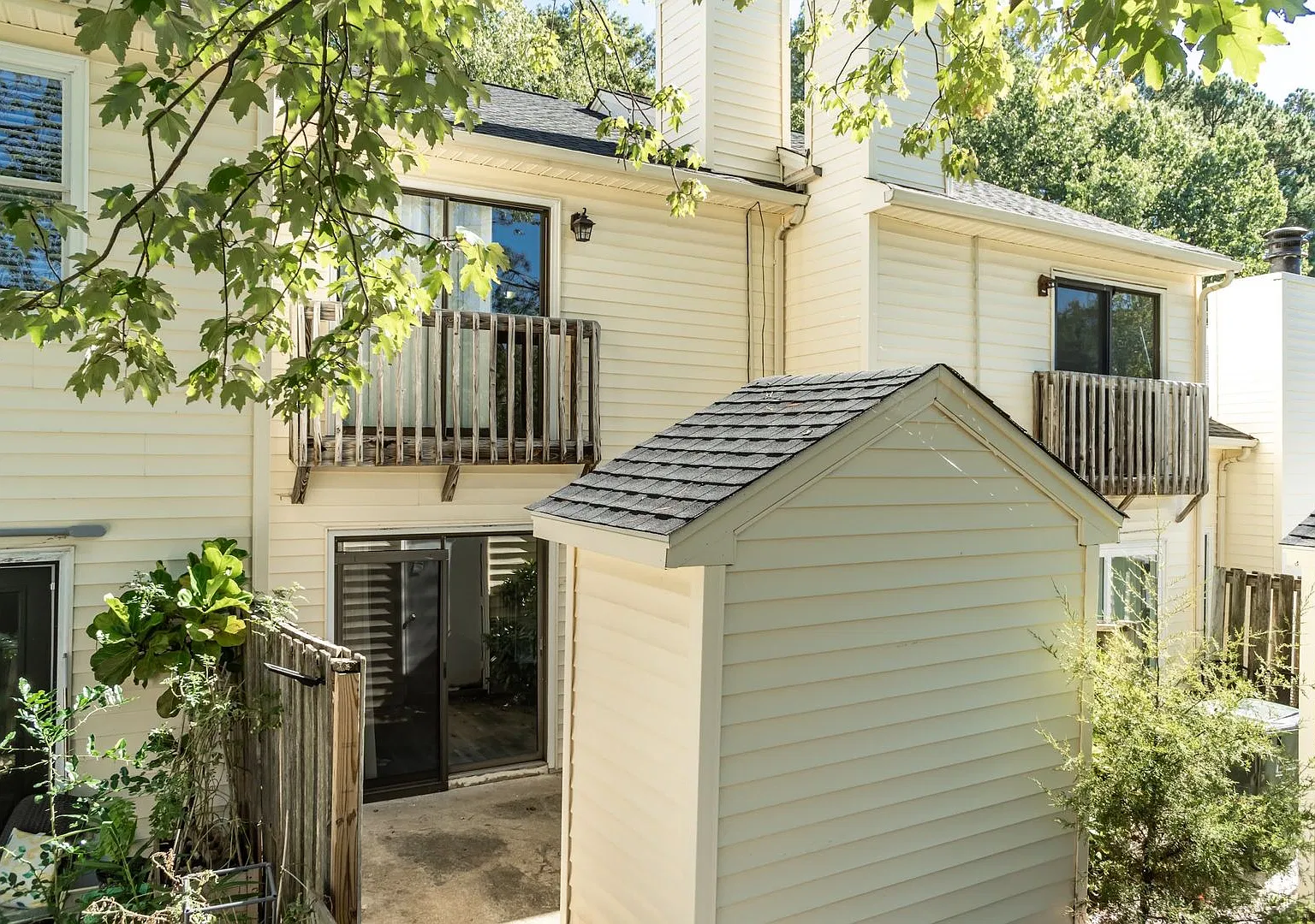 Move In Ready Two Bedroom Home! — Photo 4