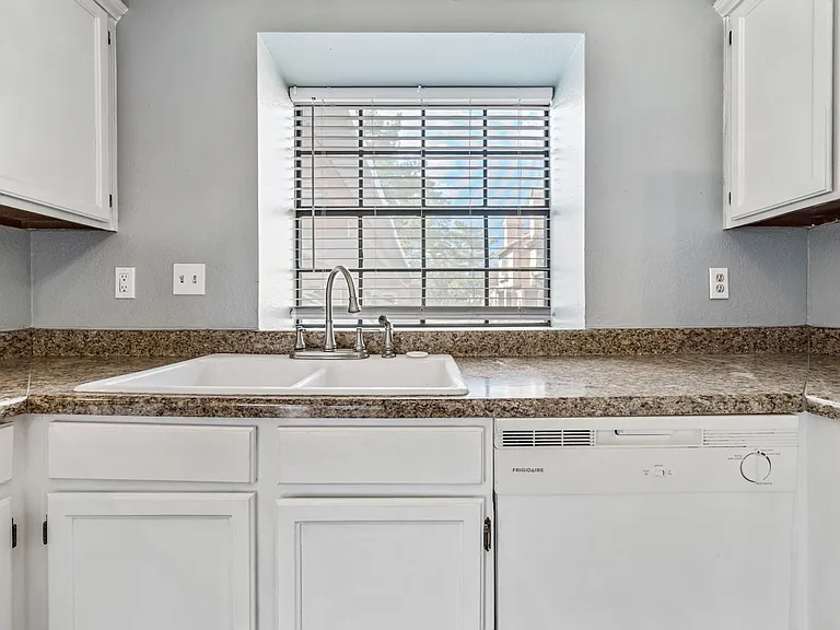 5704 E Aire Libre Ave #1009 — Photo 10