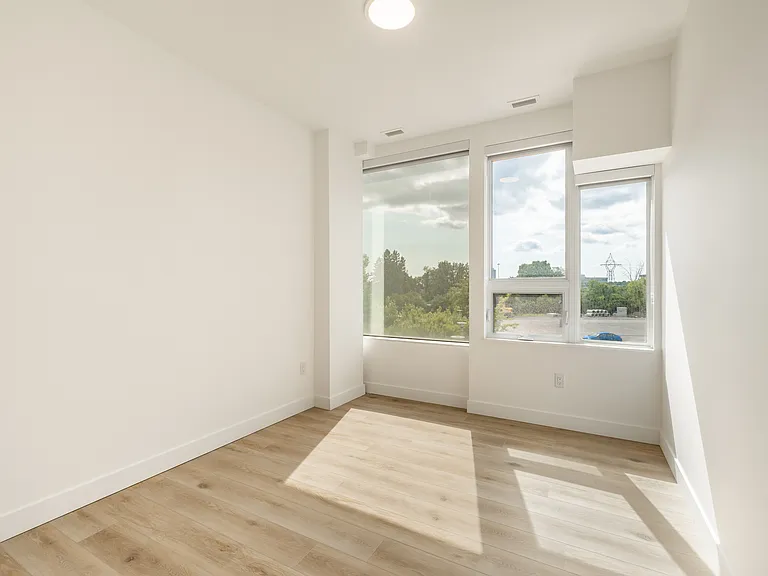 1600 James Naismith Dr — Photo 36