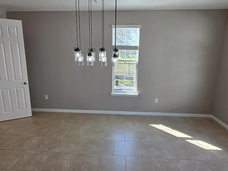 1062 Clifton Springs Ln — Photo 21