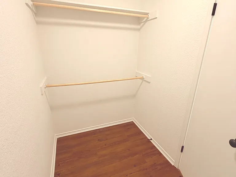 307 Walker Ln — Photo 14