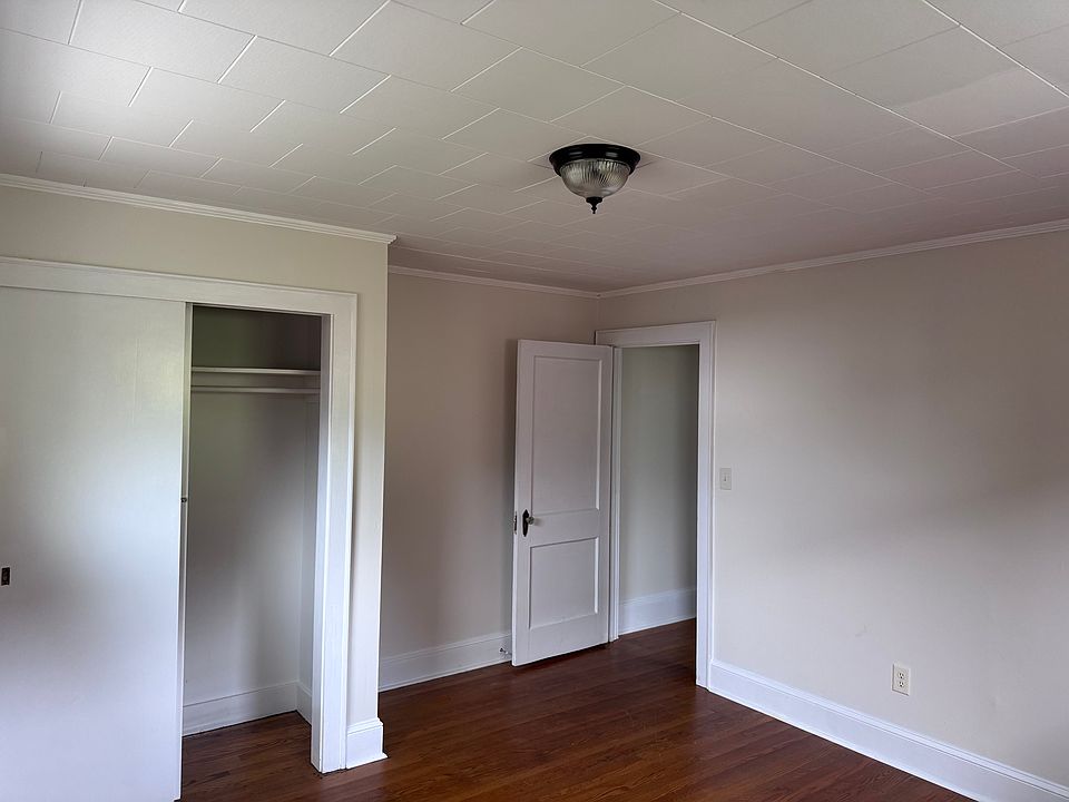 1st image of 49 Short St