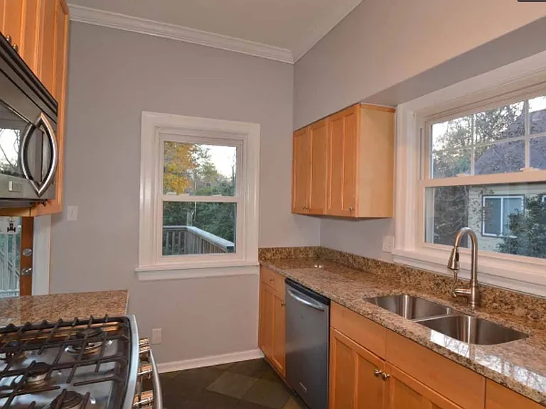 316 Coventry Rd — Photo 8