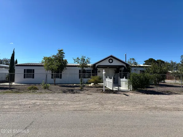 361 Wilson St, Hatch, NM 87937