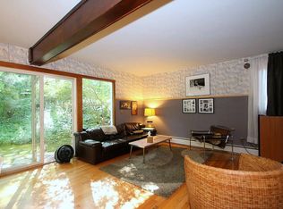 5934 S Hill Dr, Madison, WI 53705