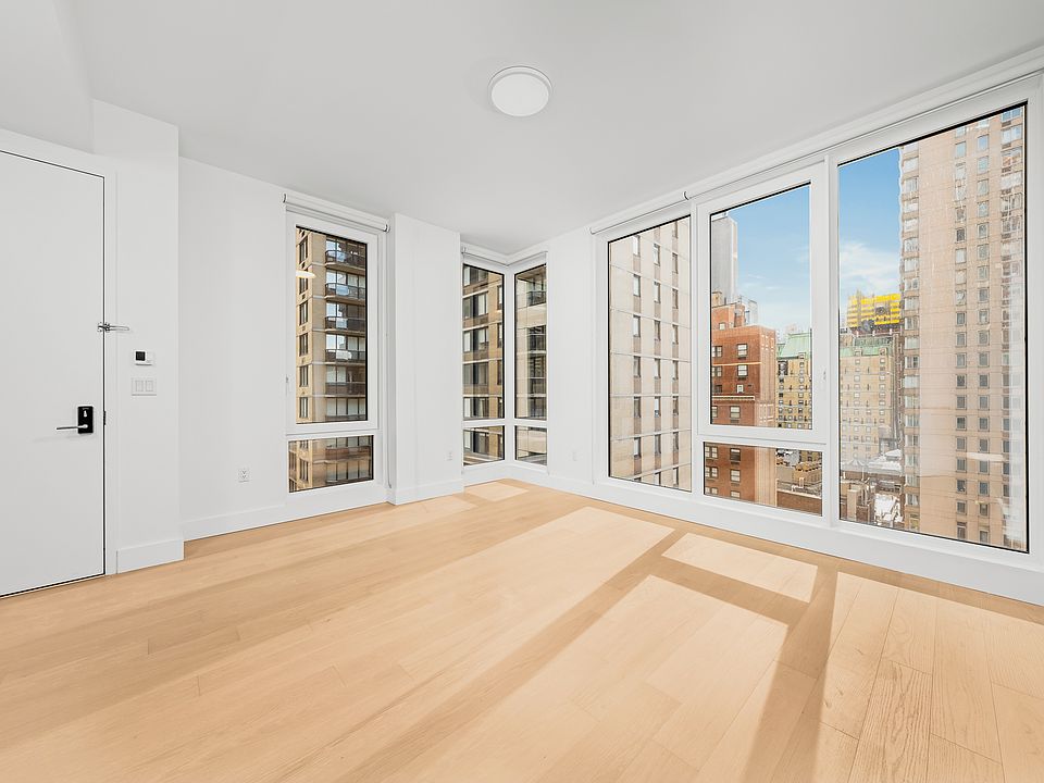 1st image of 250 W 49th St #71205