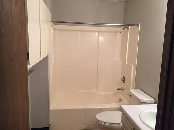 2nd image of 16 S Hill St APT 1A