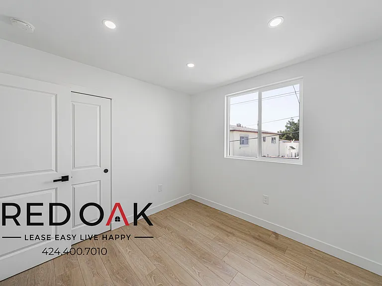 2223 Clyde Ave #2225-3/4 — Photo 18