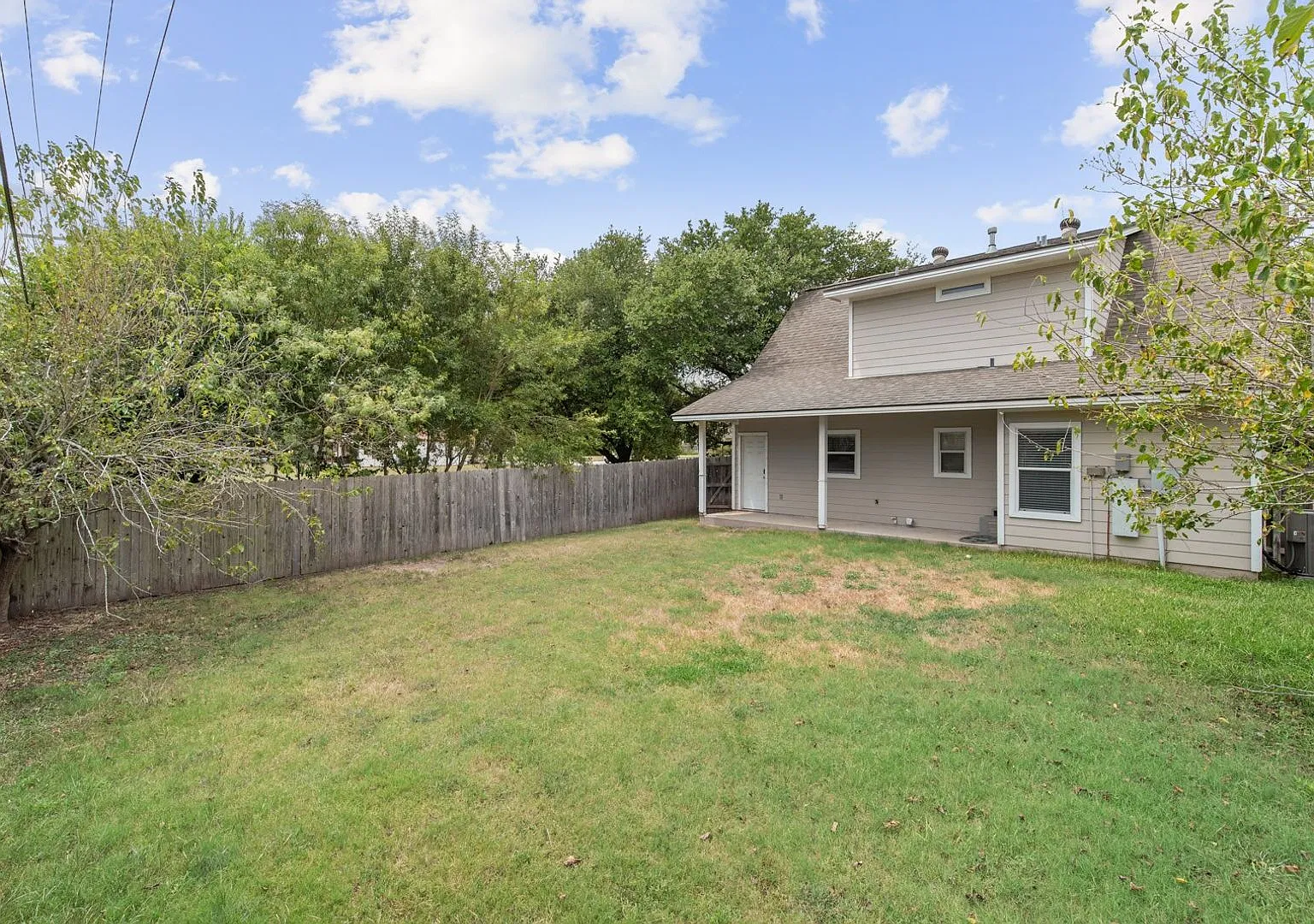 Available Aug 2027! Charming 4 Bed/2.5 Bath in Great Neighborhood Close to TAMU! — Photo 1