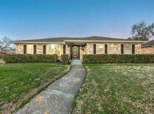 5290 Ponderosa Cir, Dallas, TX 75227