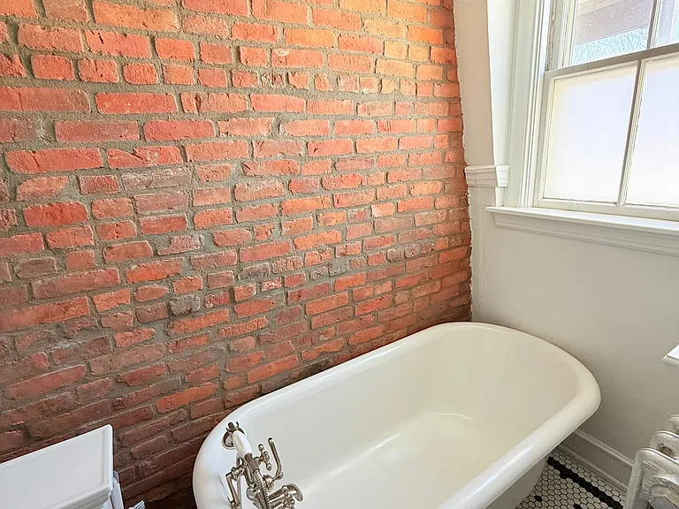 200 Central St #2 — Photo 20