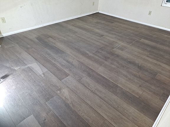 4th image of 6639 E Windsor Ln