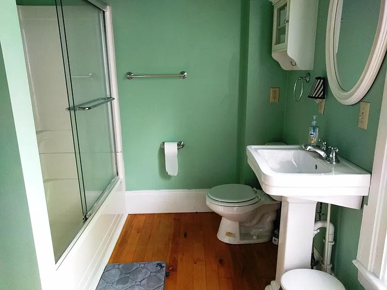 423 Budd St #3 — Photo 10