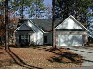 33 Dawn Ave, Four Oaks, NC 27524