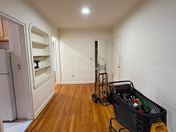 2nd image of 6771 Yellowstone Blvd APT 4P