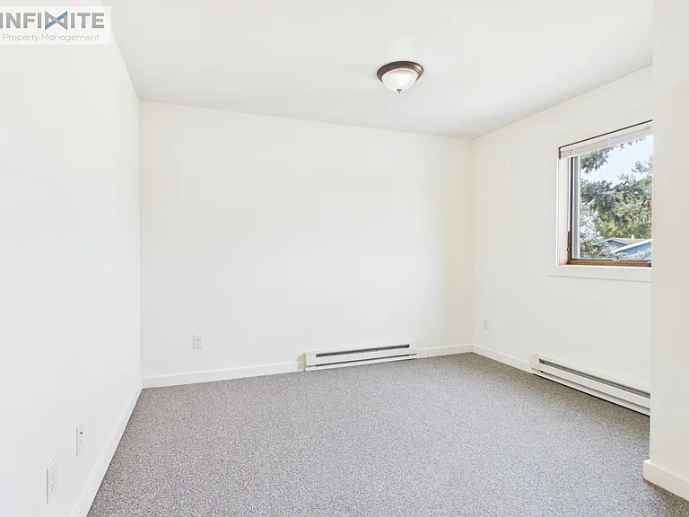 215 S 18th Ave #4 — Photo 3